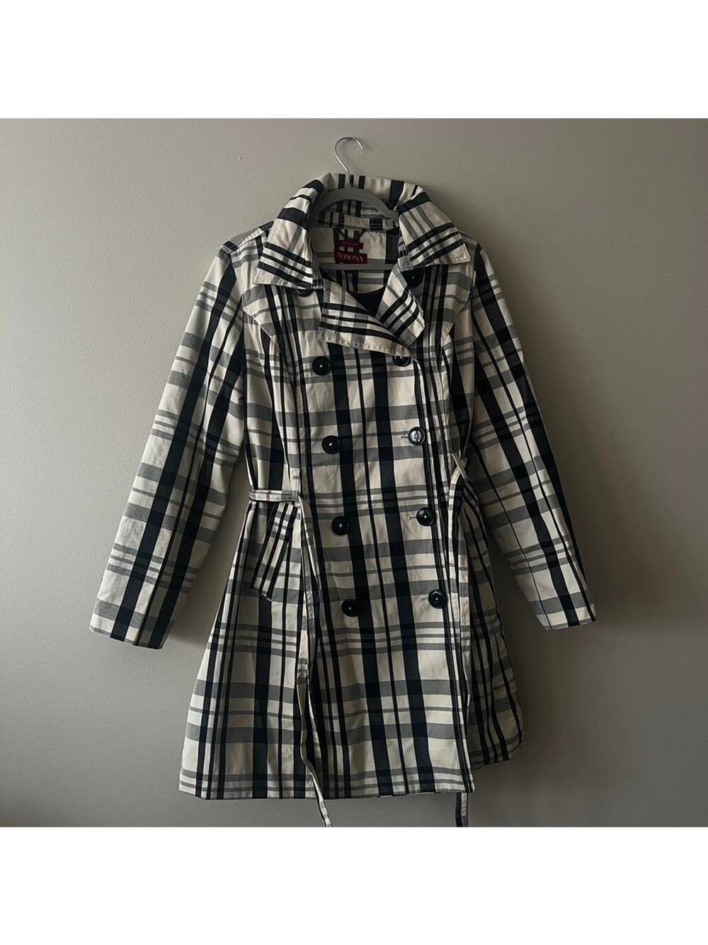 Like new merona plaid black